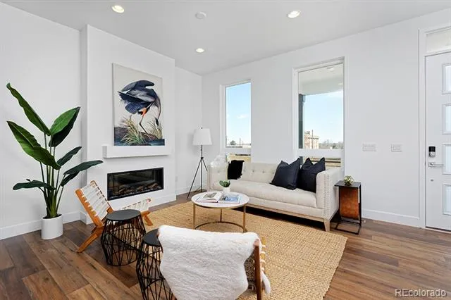 3277 W Frances Walsh Place Denver, CO 80236