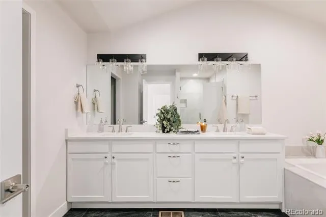 8652 W 49th Place Arvada, CO 80002