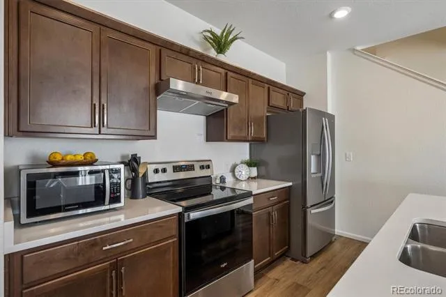 608 Bersshine Court Aurora, CO 80137