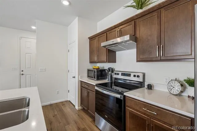 608 Bersshine Court Aurora, CO 80137