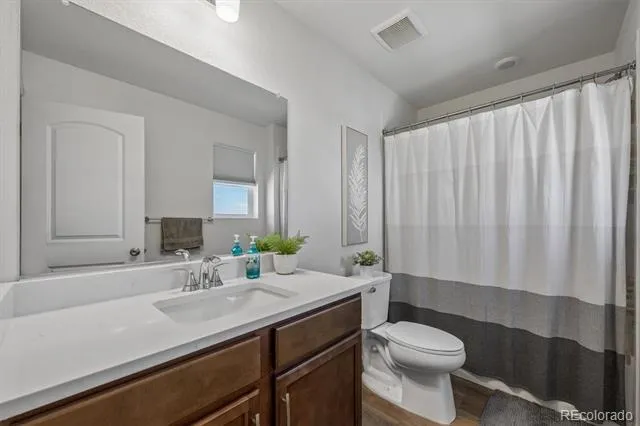 608 Bersshine Court Aurora, CO 80137