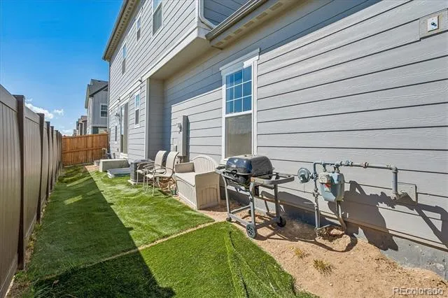 608 Bersshine Court Aurora, CO 80137