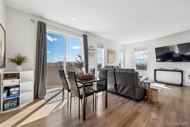 608 Bersshine Court Aurora, CO 80137