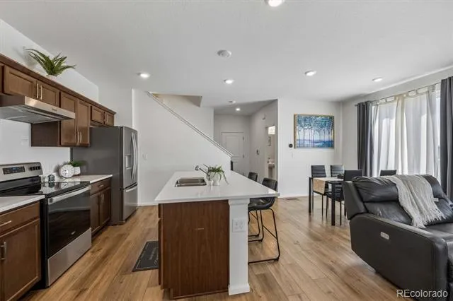 608 Bersshine Court Aurora, CO 80137