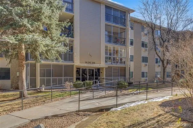 3082 S Wheeling Way #404 Aurora, CO 80014