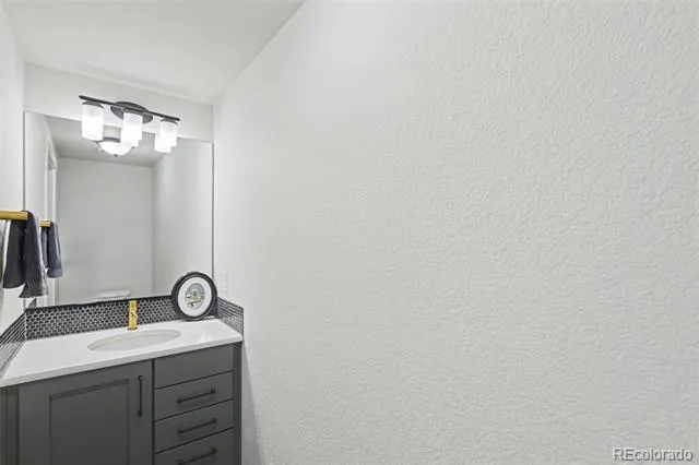 1857 Clayhouse Drive Colorado Springs, CO 80921