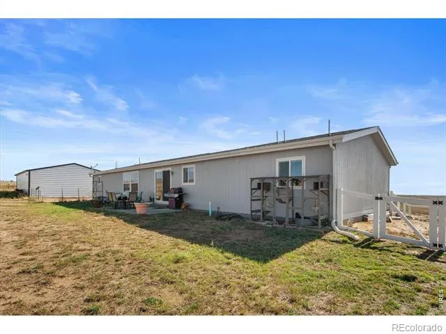 54435 County Road 21 Carr, CO 80612