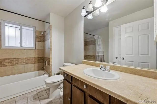 16683 E Kansas Drive Aurora, CO 80017