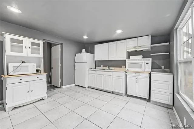 16683 E Kansas Drive Aurora, CO 80017