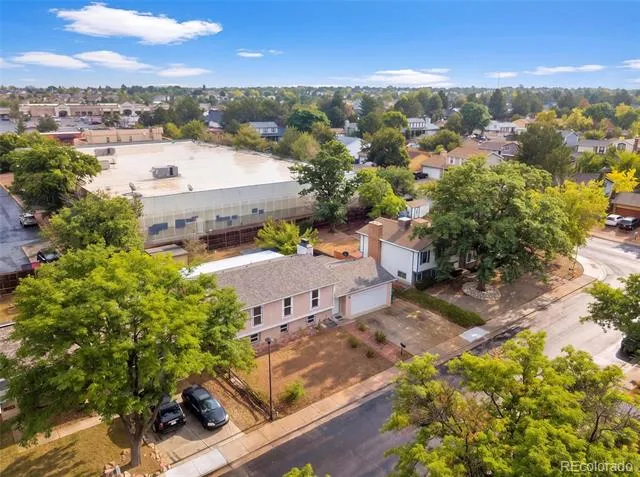 16683 E Kansas Drive Aurora, CO 80017