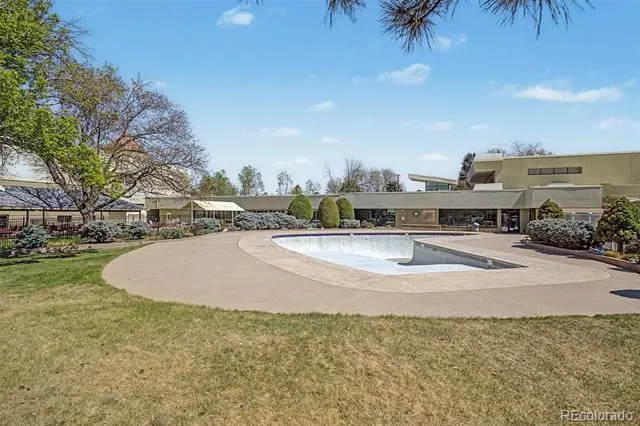 605 S Alton Way #12C Denver, CO 80247