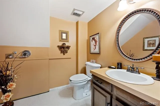 7335 W Maple Drive Lakewood, CO 80226