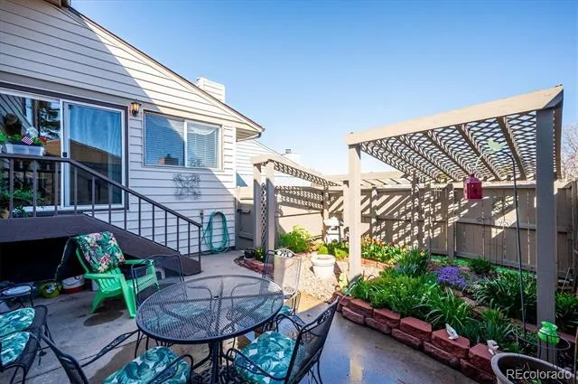 7335 W Maple Drive Lakewood, CO 80226
