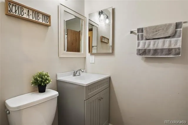 39 S Nome Street Aurora, CO 80012
