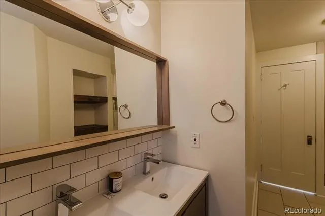 1019 Clarkson Street #1 Denver, CO 80218