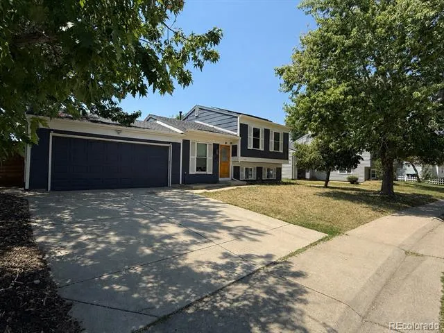 1681 Fundy Way Aurora, CO 80011