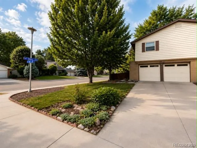 2443 S Carr Court Lakewood, CO 80227