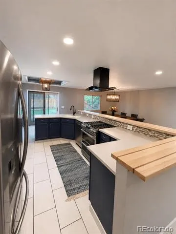 2443 S Carr Court Lakewood, CO 80227