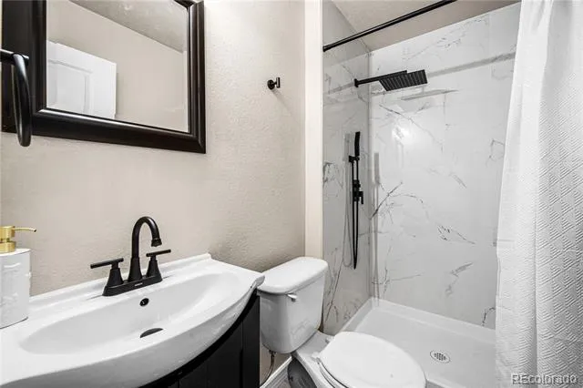 911 Candytuft Pueblo, CO 81001