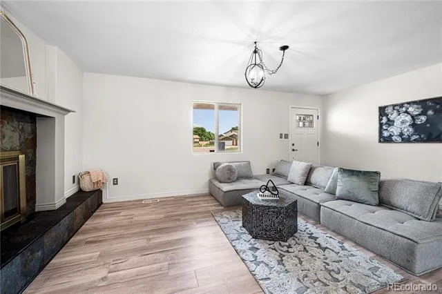 911 Candytuft Pueblo, CO 81001