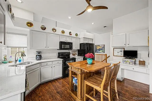 10007 E Hawaii Place Denver, CO 80247