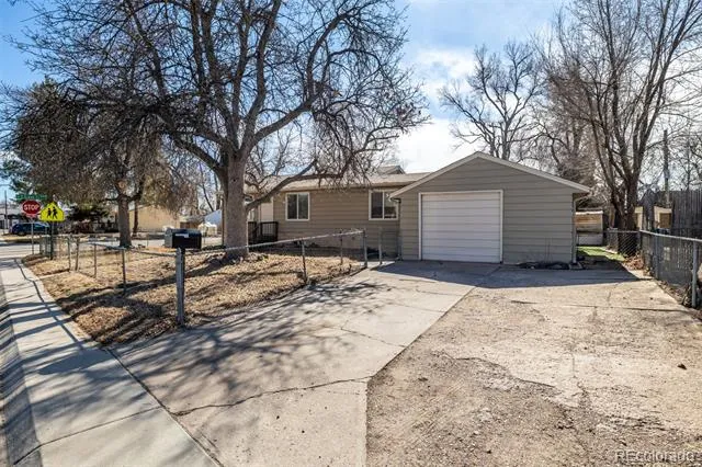 3110 W Bear Creek Drive Englewood, CO 80110