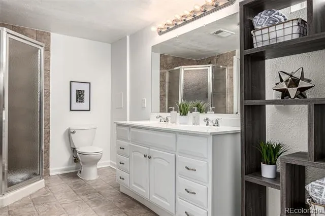 3110 W Bear Creek Drive Englewood, CO 80110