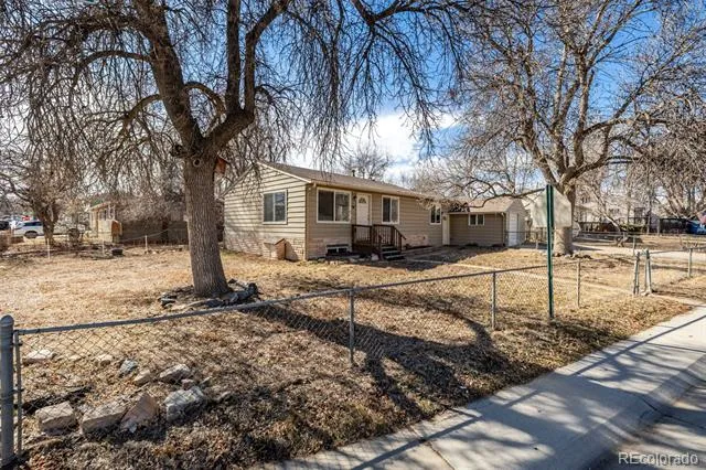 3110 W Bear Creek Drive Englewood, CO 80110