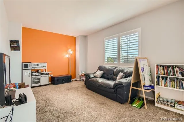 10122 Richfield Way Commerce City, CO 80022