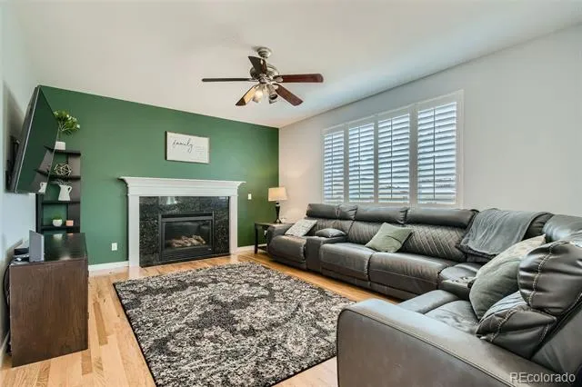 10122 Richfield Way Commerce City, CO 80022