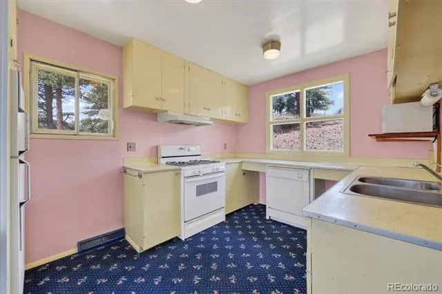 25049 US Highway 40 Golden, CO 80401