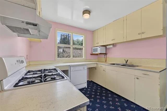 25049 US Highway 40 Golden, CO 80401