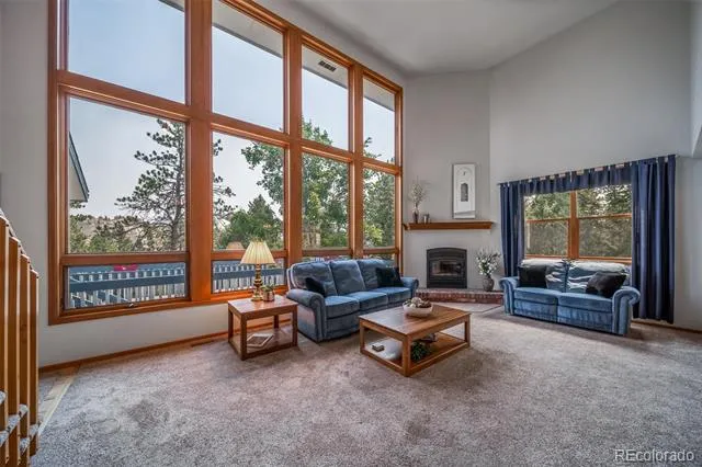 5581 Osage Place Larkspur, CO 80118