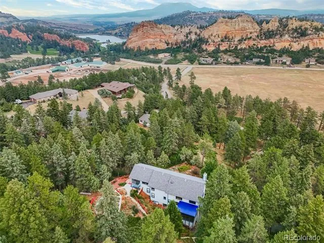 5581 Osage Place Larkspur, CO 80118