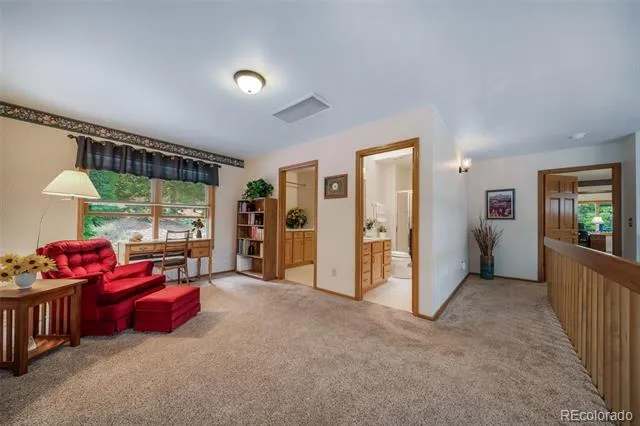 5581 Osage Place Larkspur, CO 80118