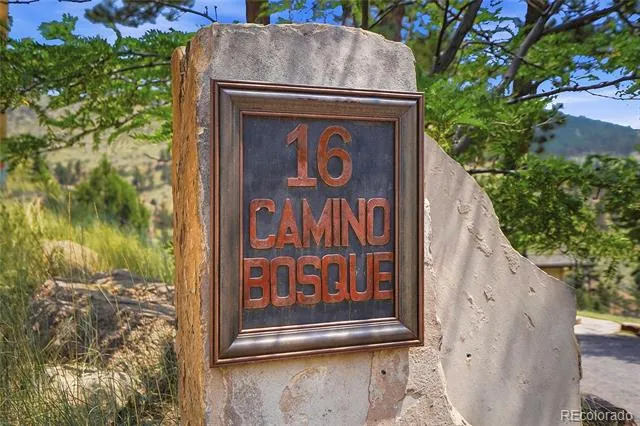 16 Camino Bosque Boulder, CO 80302