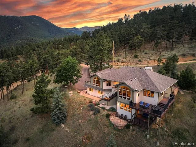 16 Camino Bosque Boulder, CO 80302