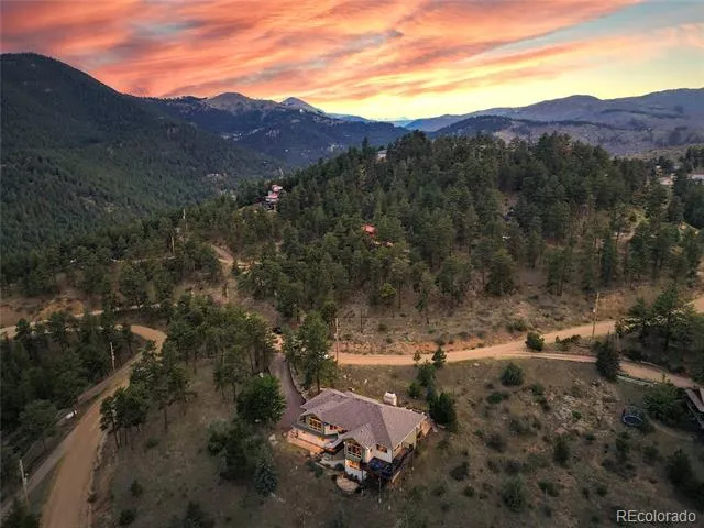 16 Camino Bosque Boulder, CO 80302