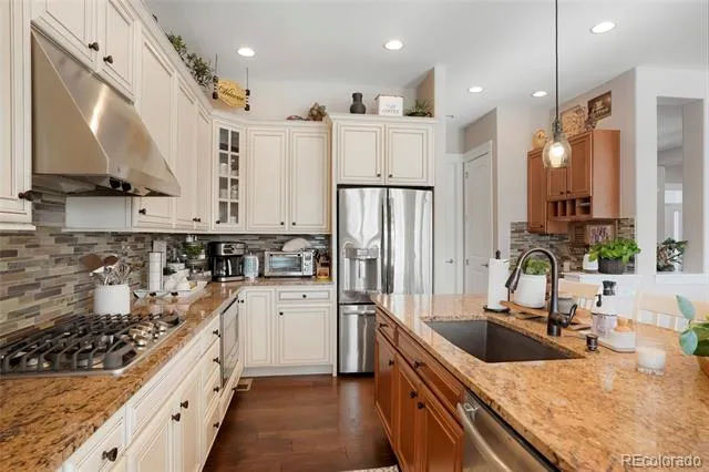 7186 Weaver Circle Castle Rock, CO 80104