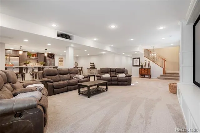 7186 Weaver Circle Castle Rock, CO 80104