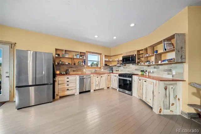 351 High Pasture Road Florissant, CO 80816