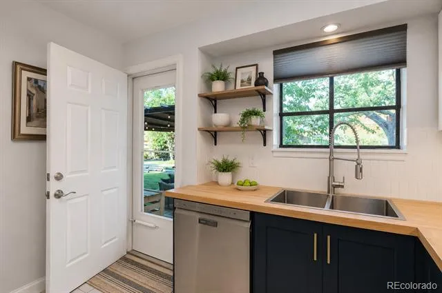 4049 S Richfield Way Aurora, CO 80013