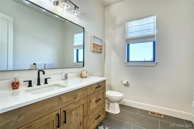 8102 Dreamers Ridge Road Longmont, CO 80504