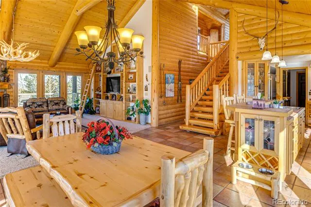 528 Mohawk Heights Florissant, CO 80816