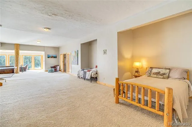 528 Mohawk Heights Florissant, CO 80816