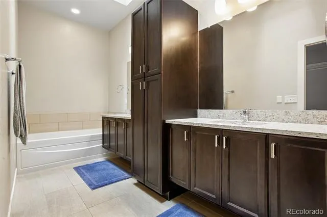 5548 Valentia Court Denver, CO 80238