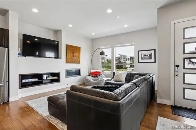 5548 Valentia Court Denver, CO 80238