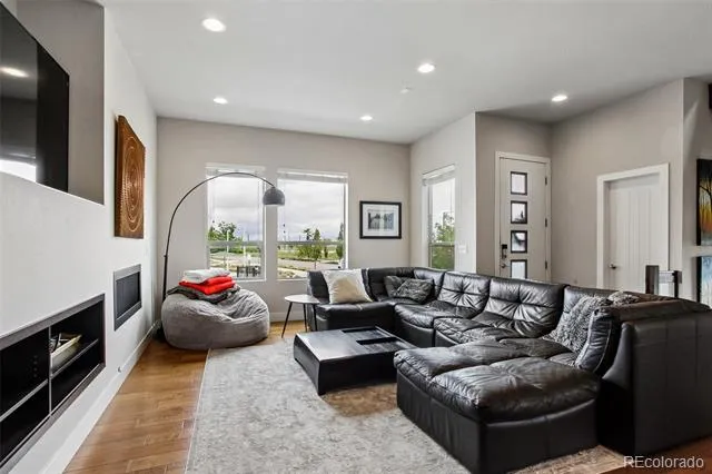 5548 Valentia Court Denver, CO 80238