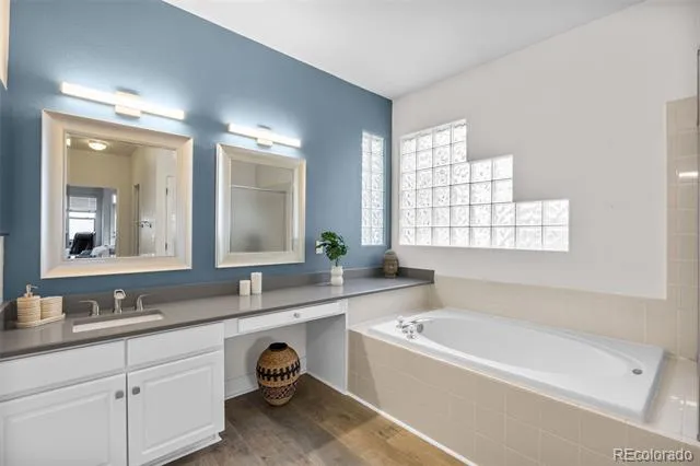 9647 E Arbor Place Englewood, CO 80111