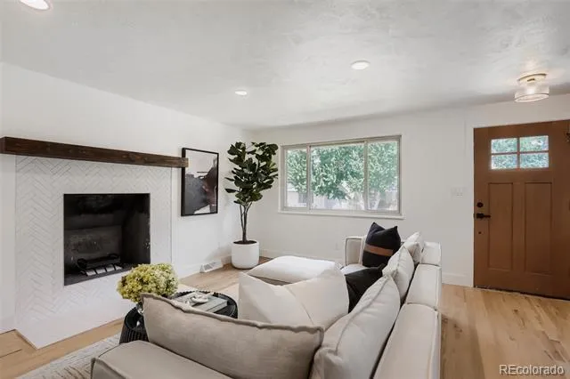 17100 W 16th Place W Golden, CO 80401